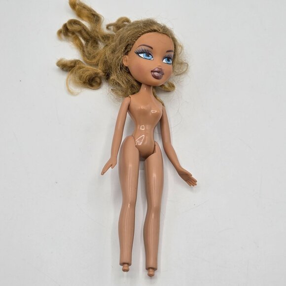 Bratz Fianna Flashback Fever 70s Funk Doll MGA Nude - Picture 5 of 6